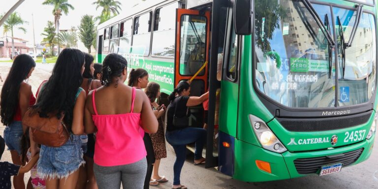 Setor de serviços cresce 0,1% em agosto e amplia recorde setor-de-servicos-cresce-0,1%-em-agosto-e-amplia-recorde