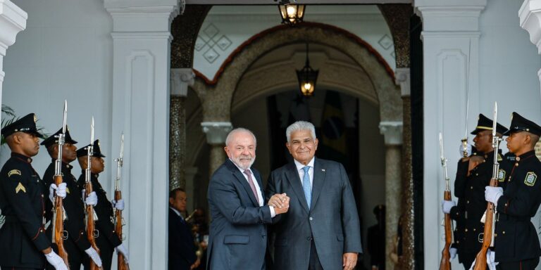 Após investida de Trump, Lula defende neutralidade do Canal do Panamá apos-investida-de-trump,-lula-defende-neutralidade-do-canal-do-panama