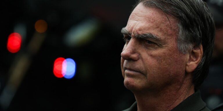 Laudo da PF descarta necessidade de hospitalização para Bolsonaro laudo-da-pf-descarta-necessidade-de-hospitalizacao-para-bolsonaro