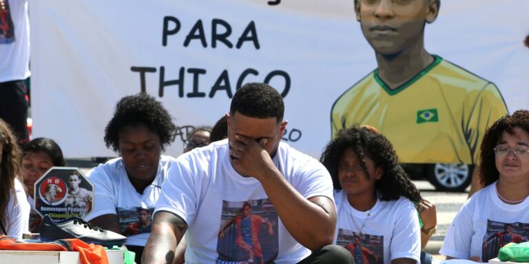Tribunal do Júri absolve PMs acusados de assassinar adolescente no Rio tribunal-do-juri-absolve-pms-acusados-de-assassinar-adolescente-no-rio
