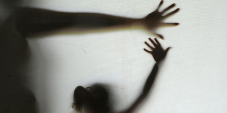 pf-deve-investigar-videos-com-apologia-a-violencia-contra-a-mulher