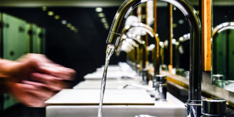 1,2 mil escolas públicas não tinham acesso à água potável em 2025 1,2-mil-escolas-publicas-nao-tinham-acesso-a-agua-potavel-em-2025