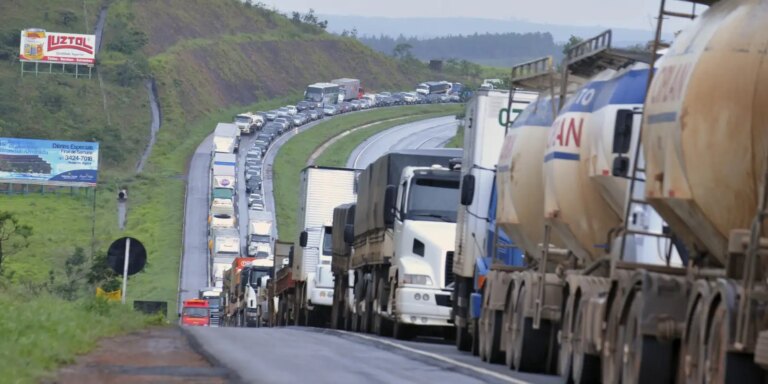governo-estuda-medidas-para-evitar-paralisacoes-de-caminhoneiros