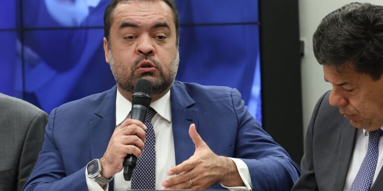 mpe-recorre-ao-tse-para-pedir-cassacao-do-diploma-de-claudio-castro