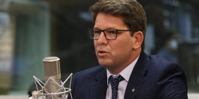 STF apura emenda parlamentar para produtora de filme sobre Bolsonaro stf-apura-emenda-parlamentar-para-produtora-de-filme-sobre-bolsonaro