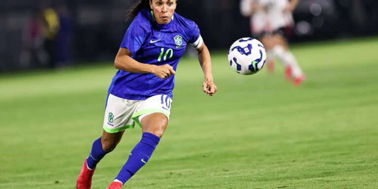 marta-volta-a-selecao-feminina-para-2-amistosos-contra-eua-no-brasil
