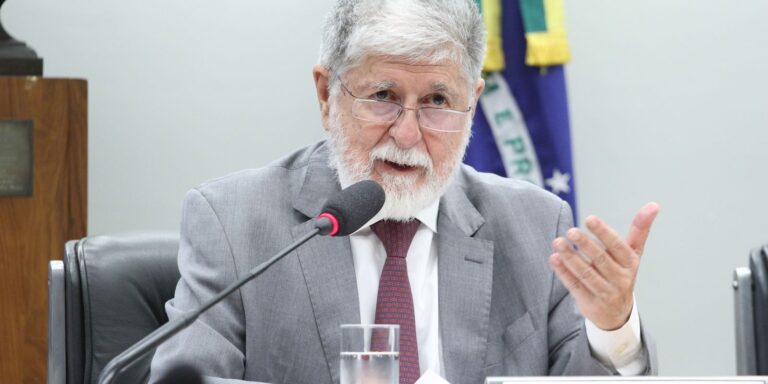 Pretexto para intervenção é inaceitável, diz Celso Amorim pretexto-para-intervencao-e-inaceitavel,-diz-celso-amorim