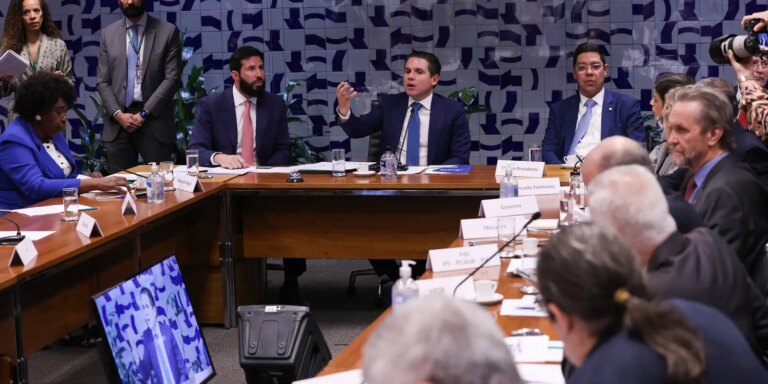 Governo retira urgência de projeto sobre fim da escala 6×1 na Câmara governo-retira-urgencia-de-projeto-sobre-fim-da-escala-6×1-na-camara