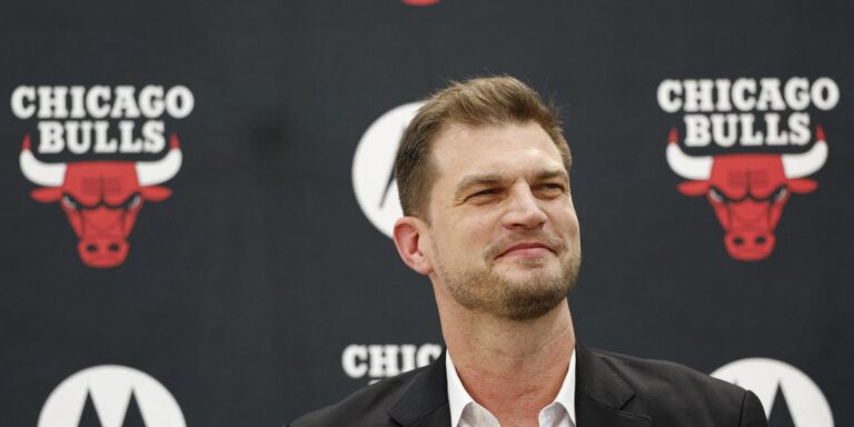 Tiago Splitter vê Chicago Bulls como “um quadro branco para pintar” tiago-splitter-ve-chicago-bulls-como-“um-quadro-branco-para-pintar”