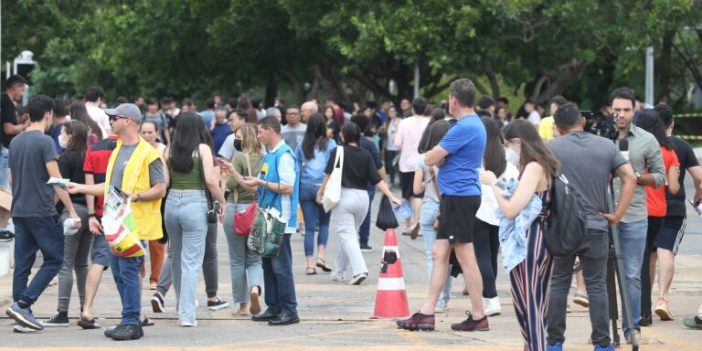 enem-registra-cinco-milhoes-de-inscritos-em-2026