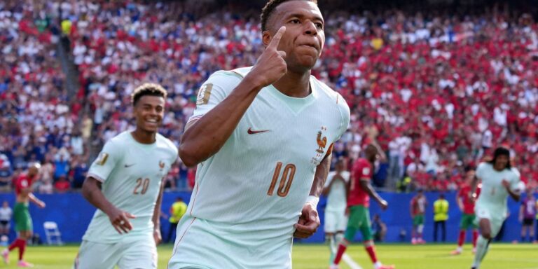 França é a primeira semifinalista da Copa após 2 a 0 sobre Marrocos franca-e-a-primeira-semifinalista-da-copa-apos-2-a-0-sobre-marrocos