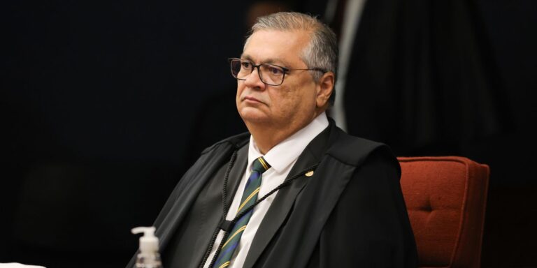 dino-determina-bloqueio-de-r$-119-milhoes-de-valdemar-da-costa-neto