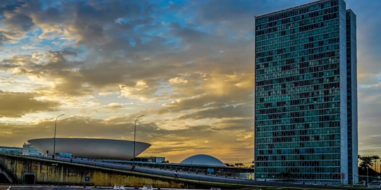 congresso-tem-ultimo-dia-de-trabalho-nesta-sexta-feira-(17)