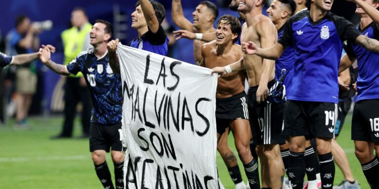 Ato de jogadores argentinos reacende debate sobre domínio das Malvinas ato-de-jogadores-argentinos-reacende-debate-sobre-dominio-das-malvinas