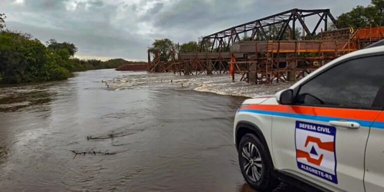 rio-grande-do-sul-segue-em-alerta-vermelho-por-conta-das-chuvas