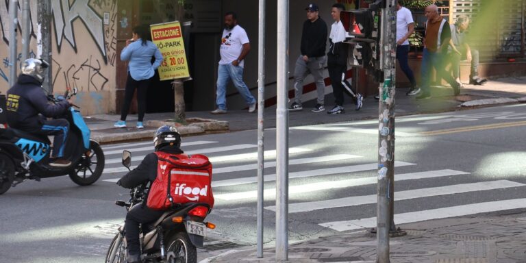 Liminar obriga INSS e iFood a atenderem entregadores acidentados liminar-obriga-inss-e-ifood-a-atenderem-entregadores-acidentados