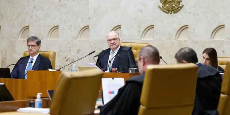 no-retorno-aos-trabalhos,-fachin-diz-que-criticas-fortalecem-o-supremo