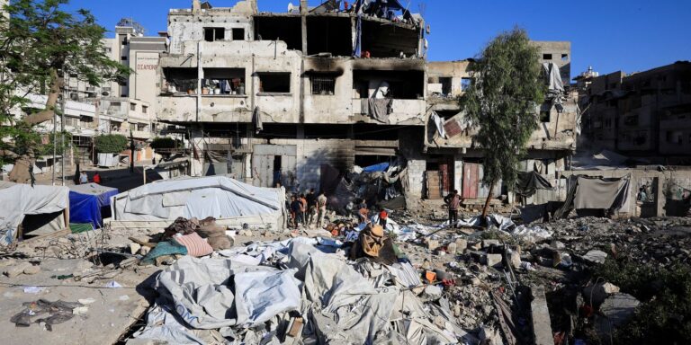 palestinos-fazem-funeral-coletivo-de-112-corpos-na-faixa-de-gaza