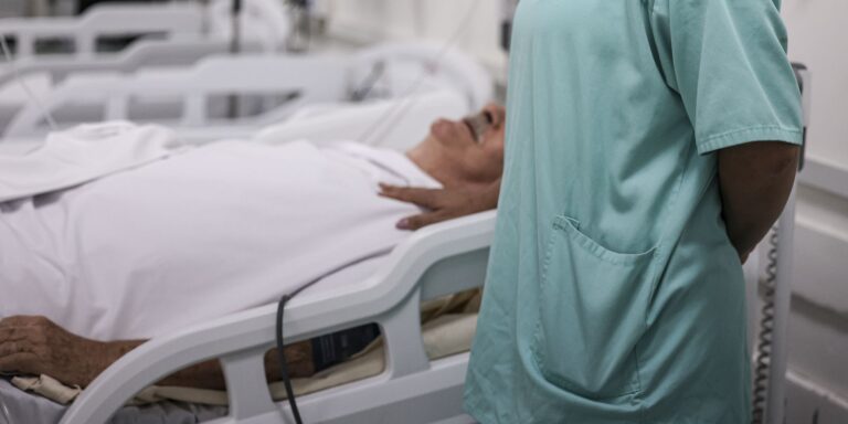 Uso de medicamento reduz em 85% internações por fibrose cística no SUS uso-de-medicamento-reduz-em-85%-internacoes-por-fibrose-cistica-no-sus