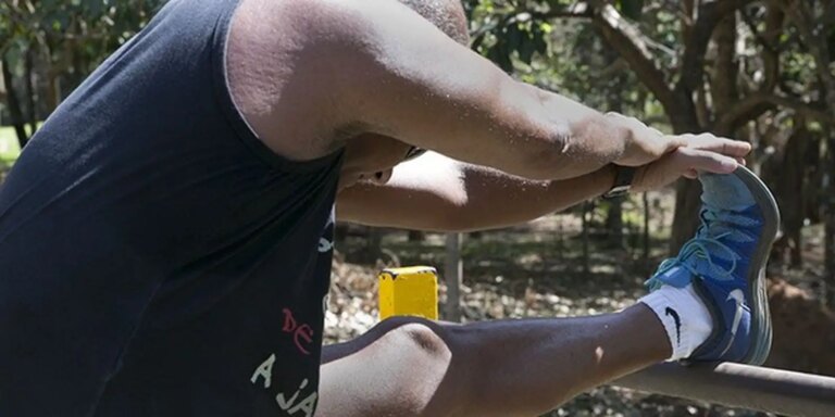 alongamento-matinal-diario-e-aliado-para-combater-dores-musculares