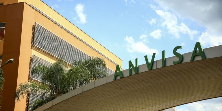 anvisa-quer-regulamentar-venda-de-remedios-em-plataformas-digitais