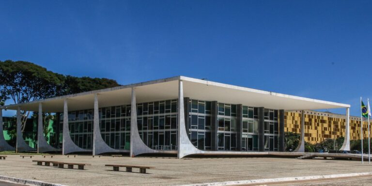 empresas-devedoras-contumazes-nao-podem-pedir-recuperacao-judicial