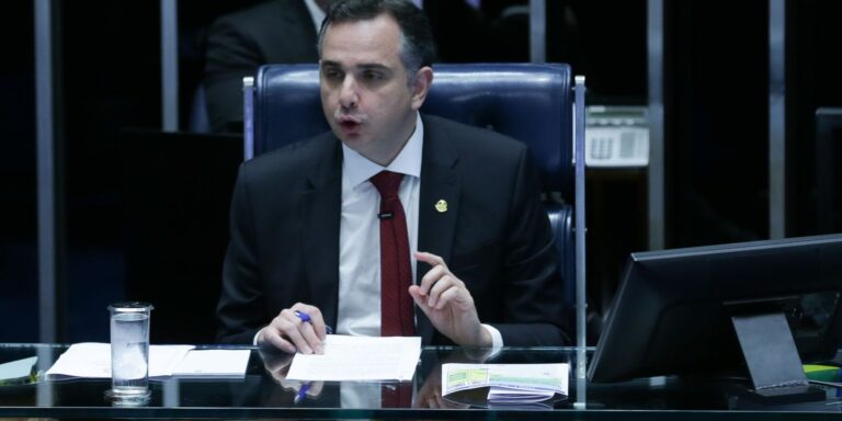 senado-aprova-nome-de-rodrigo-pacheco-para-ministro-do-tcu