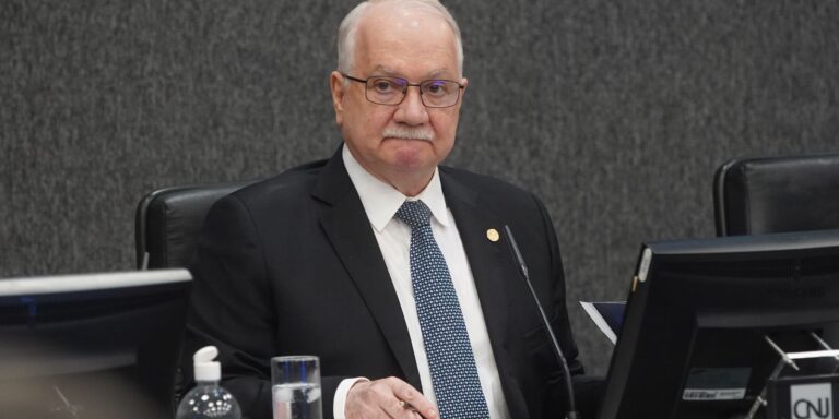 Caso Master: Fachin cobra explicações de Moraes, Mendonça, PGR e PF caso-master:-fachin-cobra-explicacoes-de-moraes,-mendonca,-pgr-e-pf