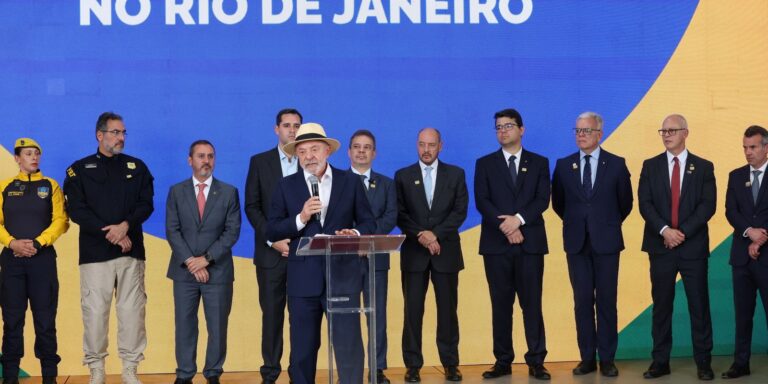 Lula rebate Trump e diz que terrorismo foi tentativa de golpe lula-rebate-trump-e-diz-que-terrorismo-foi-tentativa-de-golpe
