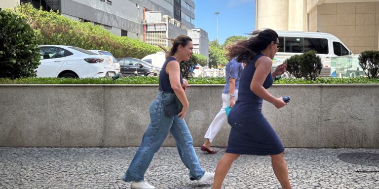 Rio de Janeiro amanhece com fortes ventos e alerta para frente fria rio-de-janeiro-amanhece-com-fortes-ventos-e-alerta-para-frente-fria