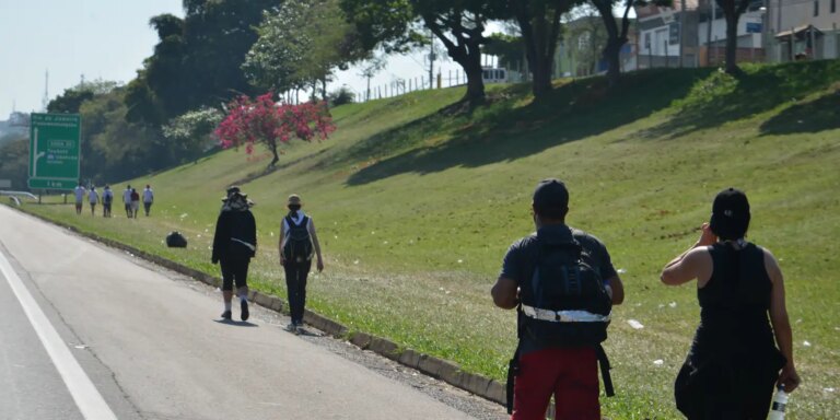 via-dutra-tera-orientacoes-para-romeiros-rumo-a-aparecida