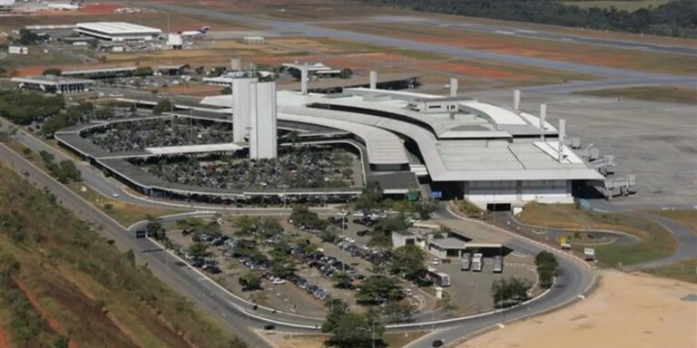 BH: Aeroporto de Confins suspende operações por problema na pista bh:-aeroporto-de-confins-suspende-operacoes-por-problema-na-pista