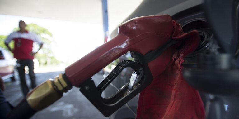 Preço abusivo de combustíveis pode gerar multa de até R$ 500 milhões preco-abusivo-de-combustiveis-pode-gerar-multa-de-ate-r$-500-milhoes