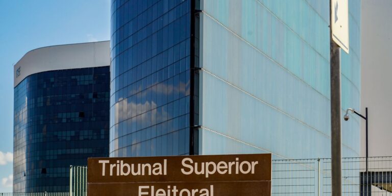 TSE forma maioria para manter retirada de posts sobre Nossa Senhora tse-forma-maioria-para-manter-retirada-de-posts-sobre-nossa-senhora