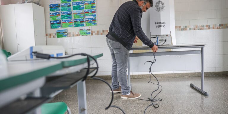 Eleições: urna eletrônica completa 30 anos sem casos de fraude eleicoes:-urna-eletronica-completa-30-anos-sem-casos-de-fraude