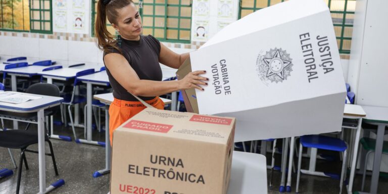 eleicoes:-campanha-eleitoral-nas-ruas-termina-as-22h-deste-sabado-(03)